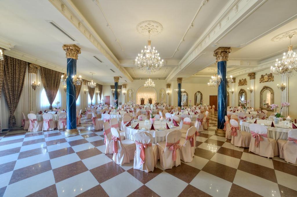 Hotel Krolewski Janow Lubelski Exterior photo